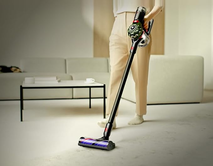 Dyson V8 Cyclone Aspirateur Balai sans Fil – 150 AW, 60 Min d’autonomie, Brosse Motorbar Auto-démêlante,